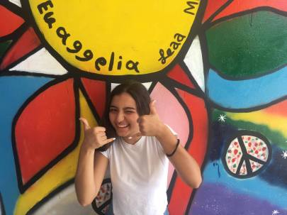 0C8B69E0-8AA9-423F-98A7-0970EB926278